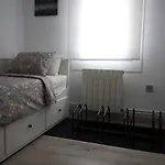 Pirineos Sabi Apartment *